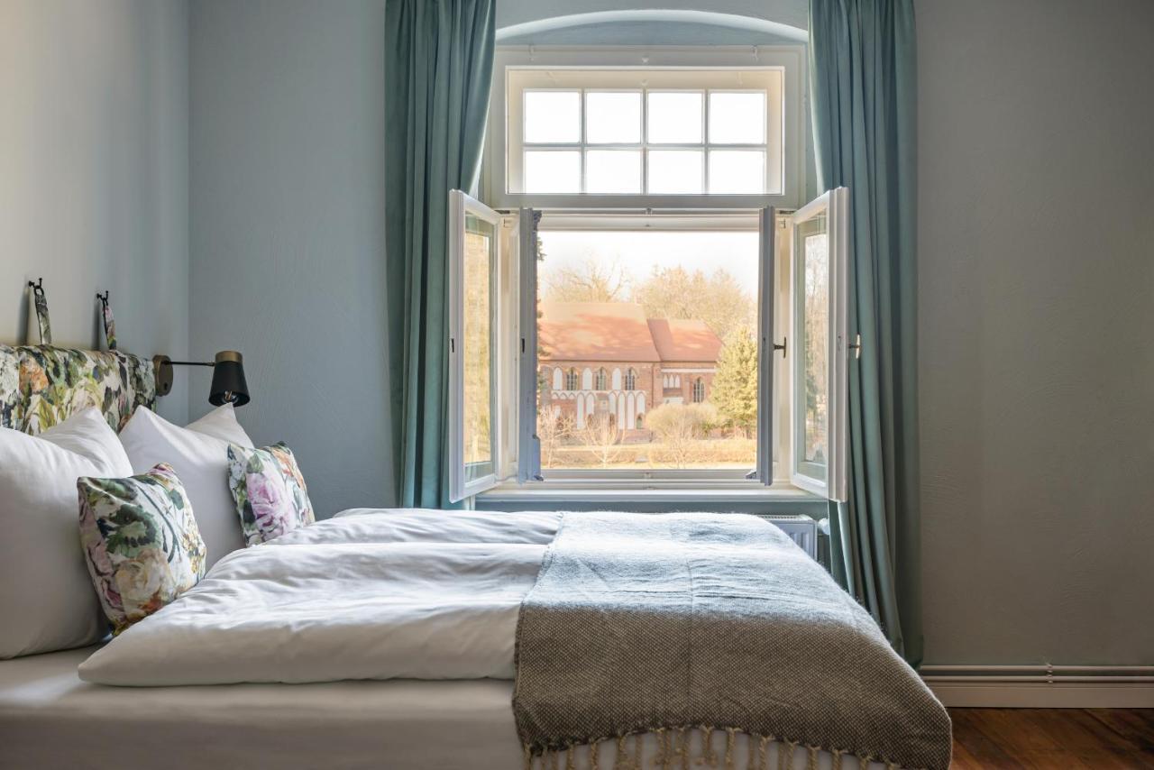 Klostergartenhotel Marienfliess Stepenitz Bagian luar foto